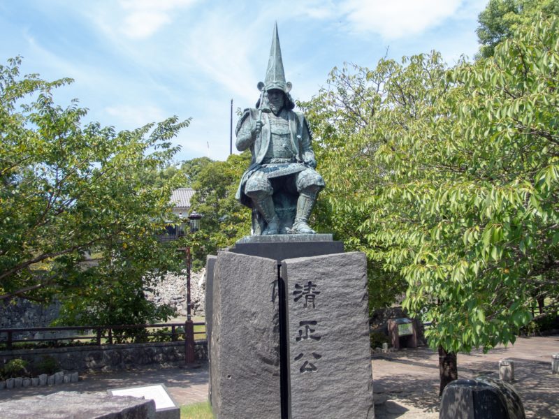 加藤清正銅像