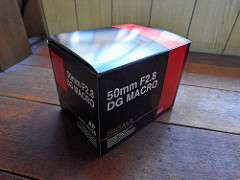 シグマ 50mm F2.8 DG MACRO