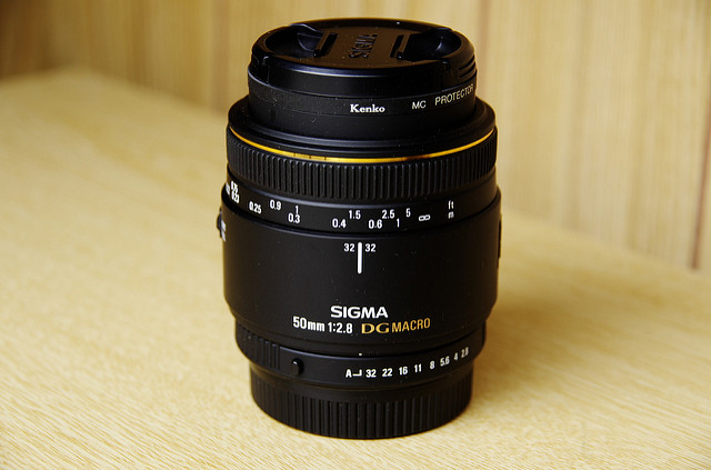 SIGMA MACRO 50mm F2.8 EX DG